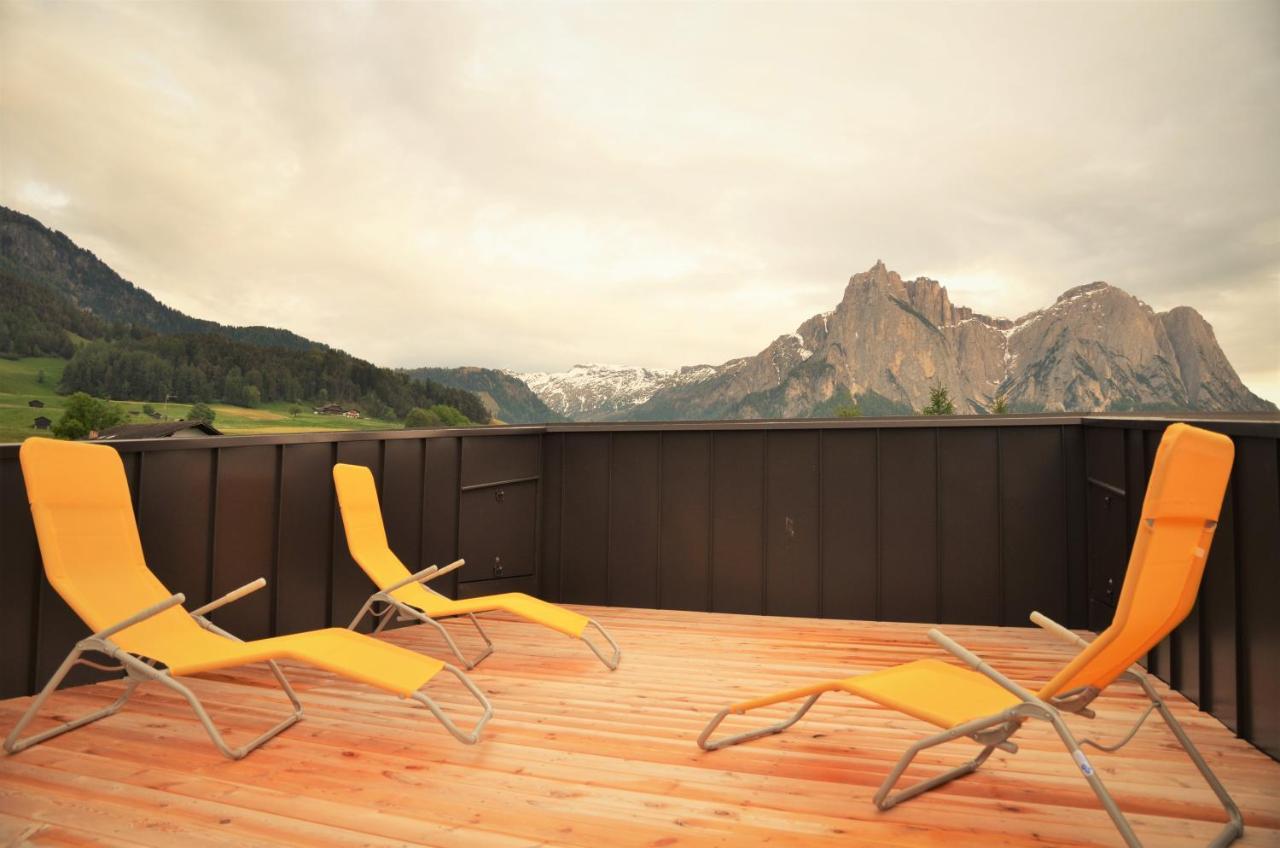 Kastelart - Karbon Aparthotel Castelrotto Luaran gambar
