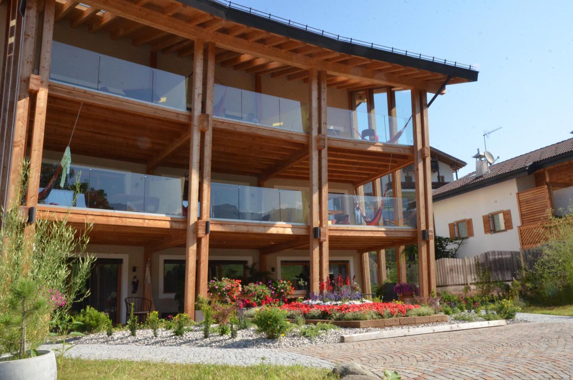 Kastelart - Karbon Aparthotel Castelrotto Luaran gambar